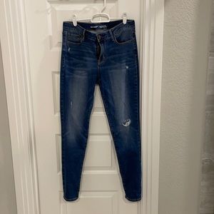 Old Navy Rockstar jeans. Hardly worn. Size 8.